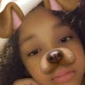 Meet your Posher, Lila